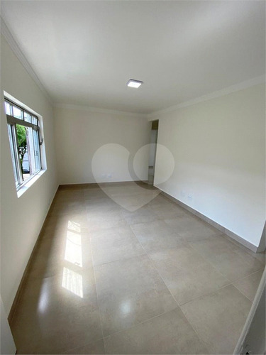 Imagem 16 de 30 de Apartamento 2 Quartos Reformado Impecável - Bnh - Reo679169