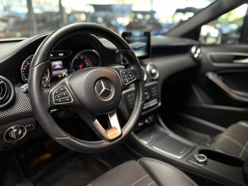 Mercedes-Benz Clase A 1.6 A200 Urban 156cv