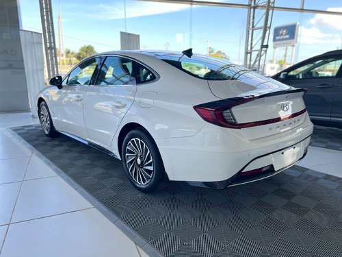 Imagen 3 de 15 de Hyundai New Sonata Hybrid 2.0 Extra Full 0 Km