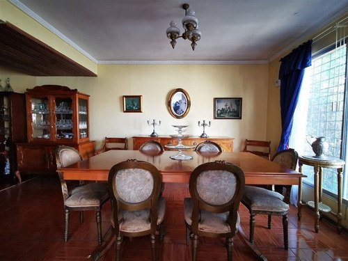 Imagen 3 de 24 de Casa En Venta De 3 Dorm. En Macul