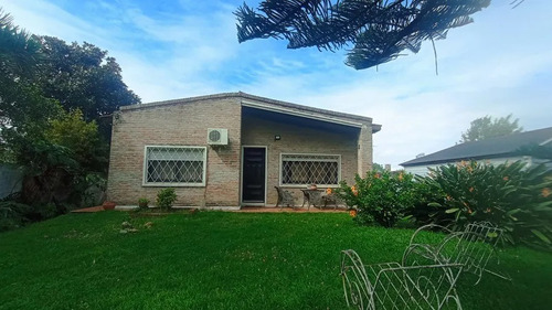 Lomas De Solymar Se Vende Casa Con Apto Proximo A La Playa