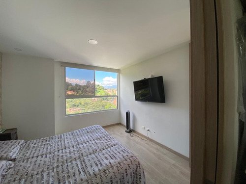 Apartamento Sector El Salado Envigado Zona Alta Valorizacion Cod.010425-01