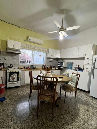 Casa Céntrica En Esperanza