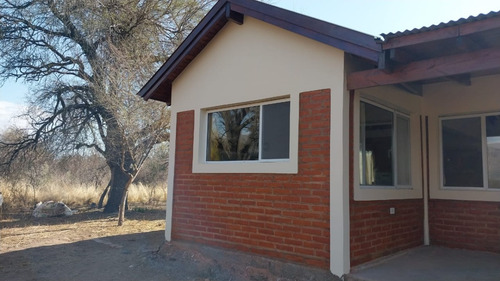 Casa De Campo En Pje Carpinteria