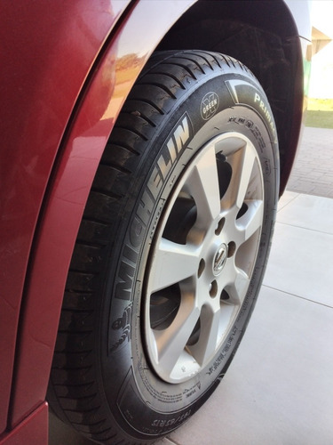 Nissan Tiida 1.8 Visia 2014
