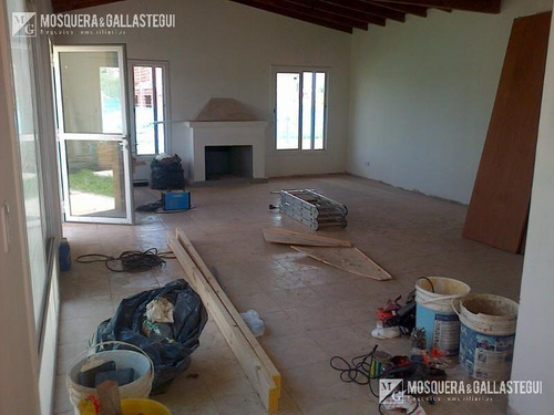 Imagen 4 de 14 de Mosquera Y Gallastegui - Casa A Estrenar En Barrio San Alfonso