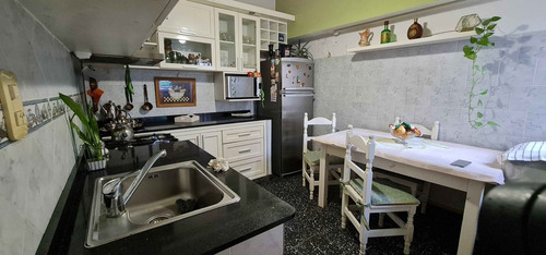 Venta Casa 5 Ambiente Cochera Cubierta Wilde