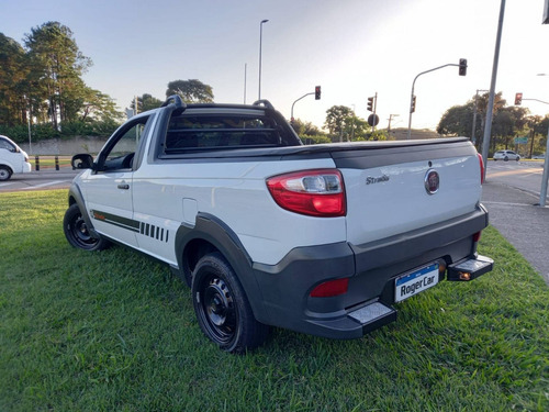 Imagem 2 de 12 de Fiat Strada 1.4 Mpi Hard Working Cs 8v Flex 2p Manual