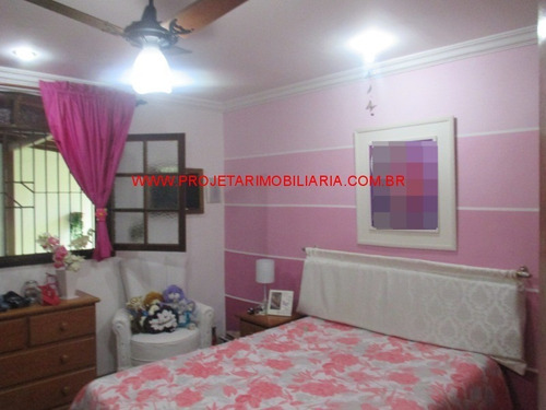 Imagem 12 de 30 de Centro/nova Iguaçu.terreno Com 2 Casas, Quintal C/piscina, Terraço E 5 Vg. Garagem. - Ca00462 - 32690463