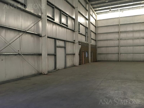 Imagen 7 de 10 de Excelente Nave Industrial, Dentro De Parque Industrial. Venta Con Renta.