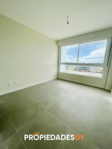 Apartamento De 1 Dormitorio Piso Alto
