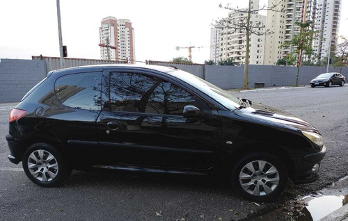 Peugeot 206 2008 1.4 Presence Flex 3p