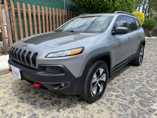 Jeep Cherokee 3.3l Trailhawk At