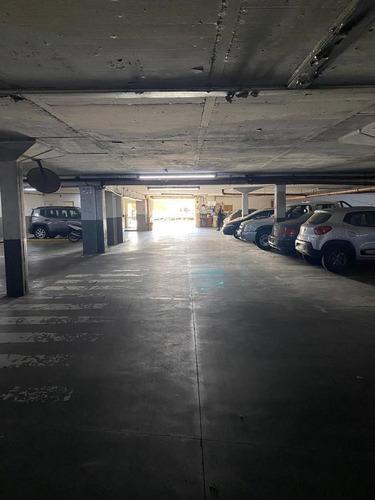 Imagen 1 de 5 de Patricios 264, Avellaneda ¡cochera En Venta!
