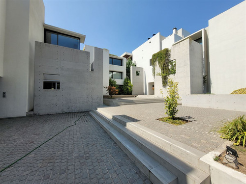 Departamento En Venta Exclusivo De 3d+e+s+ss En Las Condes