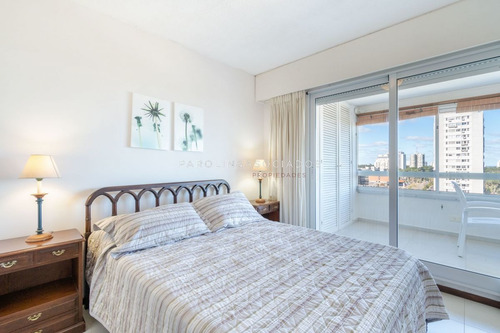 Imagen 16 de 30 de Venta Apartamento Dos Dormitorios En Torre Punta Del Este