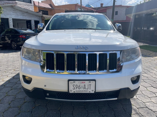 Imagen 8 de 12 de Grand Cherokee Limited V6 2013 Aut Clima Piel Qc Bolsas Rins