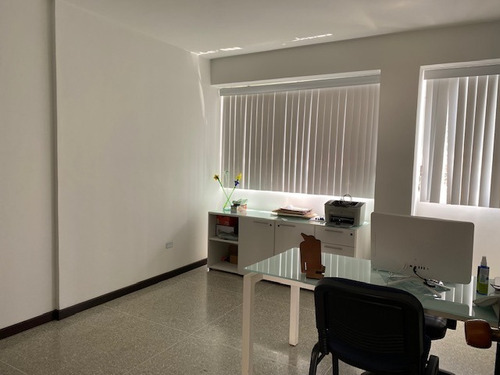 Imagen 21 de 30 de Venta De Edificio Educacional En Prados Del Este, Para Colegio O Preescolar Con 12 Salones Mas Patio Amplio Al Aire Libre, Mas Casa Anexa