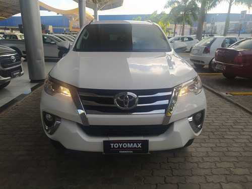 Toyota Hilux Sw4 2.7 Srv 7 Lugares 4x2 16v Flex 4p