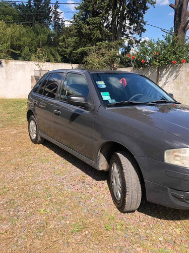 Volkswagen Gol 1.6 I Power 701 2010
