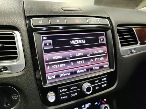 Imagen 13 de 25 de Volkswagen Touareg 4.2 V8 Premium 2017
