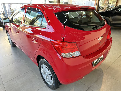 Chevrolet Onix ONIX HATCH LT 1.0 8V FlexPower 5p Mec.