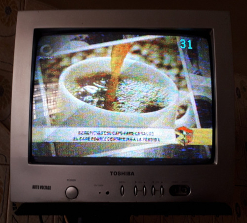 Imagen 3 de 4 de Televisor Toshiba 13 Pulgadas A Color