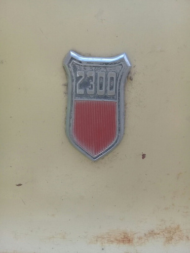 Insignias Taunus 2.3