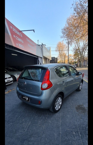 Imagen 11 de 16 de Fiat Palio 2014 1.6 Essence 115cv Pack Seguridad