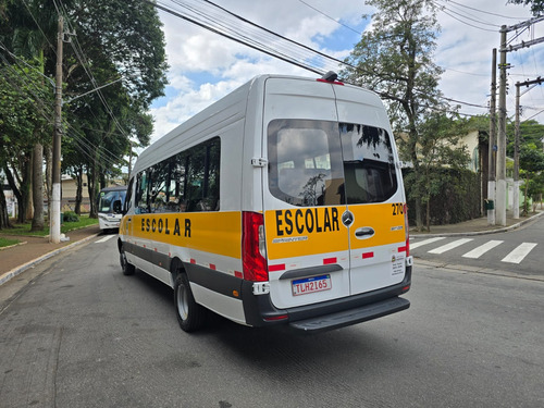Mercedes-Benz Sprinter 2.0 Furgão 517 Cdi Rd Extra Longo Teto Alto 14M3 5P