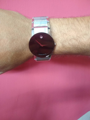 Reloj Movado Centro Zafiro 