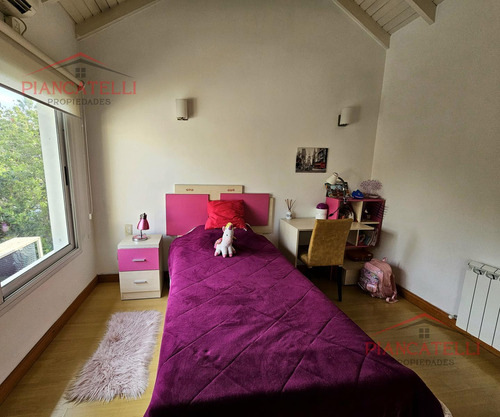Venta De Casa En Campos De Alvarez Con 4 Habitaciones