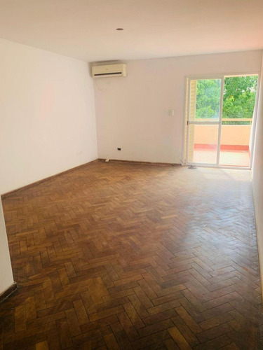 Departamento En Venta - 3 Dormitorios 1 Baño - 87mts2 - Concordia