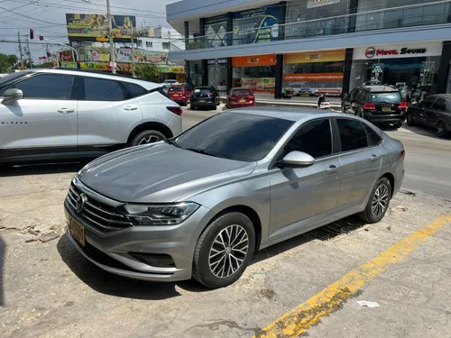 New Jetta Comfortline 1.4 Turbo Automático
