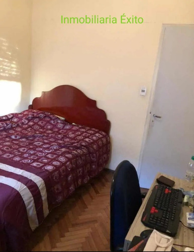 Se Vende Casa 100m2, Uruguayana Y Agraciada. 3 Dorm Y Patio