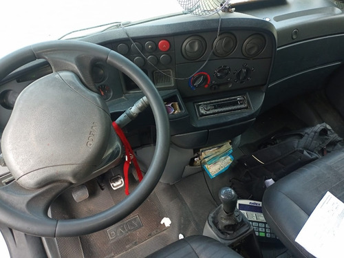 Imagem 9 de 12 de Iveco Daily 35s14 Bau Refrigerado -13 2010