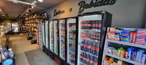 Imagen 22 de 27 de Almacén Gourmet, Fiambrería Y Vinoteca A Metros De Puente Saavedra