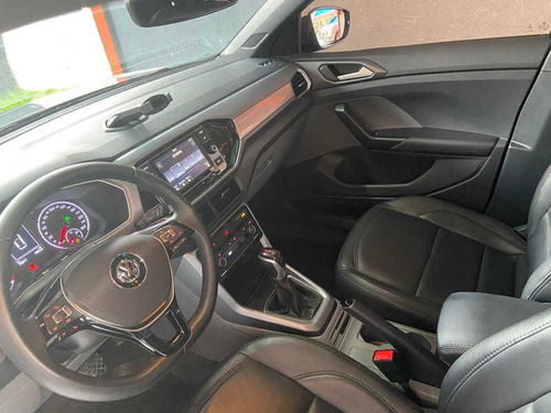 Imagem 8 de 10 de Volkswagen T-cross 200 Tsi Comfortline Aut 2020