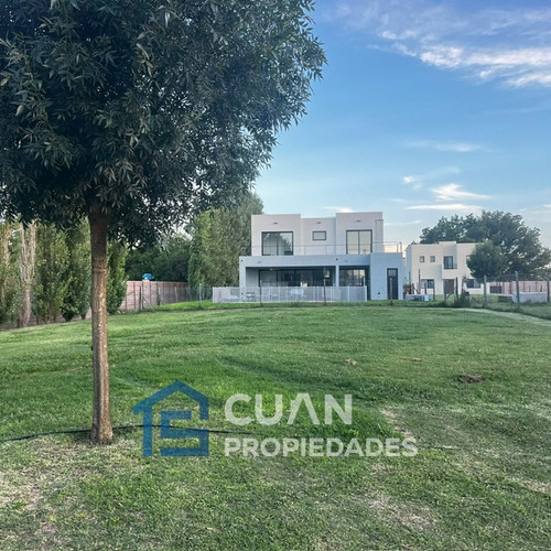 Lote En Venta, Lagoon Pilar - Cuan Propiedades