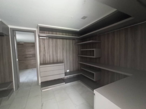 Imagen 10 de 30 de Jorge Febres Vende Pent House En Res. A4 Foa-2259
