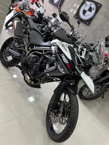 Imagem 2 de 16 de Triumph Tiger 800 Xc