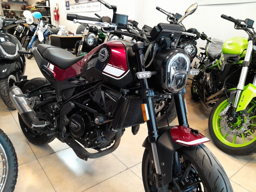 Imagen 2 de 15 de Benelli Leoncino 250cc - Usada 5527 Km! Megamoto!retira Ya!