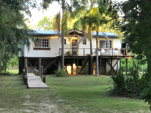 Casa En  Venta En Islas Del Delta De Tigre