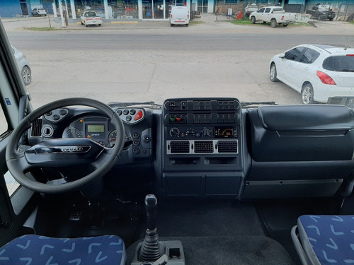 Iveco Cursor 330 Año 2011