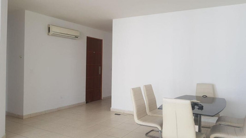 Imagen 3 de 10 de Venta De Apartamento Amoblado En Ph Bella Vista Park 19-2600