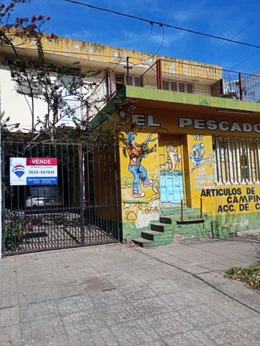 Casa En Venta Catamarca 127 Con Local Comercial.