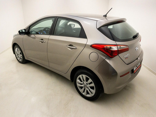 Imagem 4 de 13 de Hyundai Hb20 Comfort Plus 1.6 Flex 16v Aut.