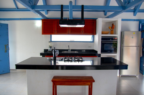 Imagen 5 de 9 de Venta De Chalet,punta Canoa, Cartagena