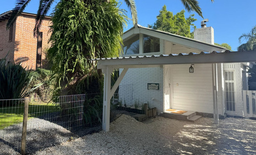 Casa Alquiler Temp 3 Dorm. El Tesoro, La Barra, Mb Ubicacion (ref: Atm-2989)
