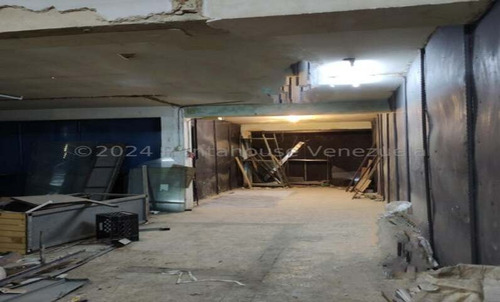 Amplia Mezzanina En Alquiler En Pleno Centro De Petare Ideal Para Manufactura-empredimiento Nb 4-19254